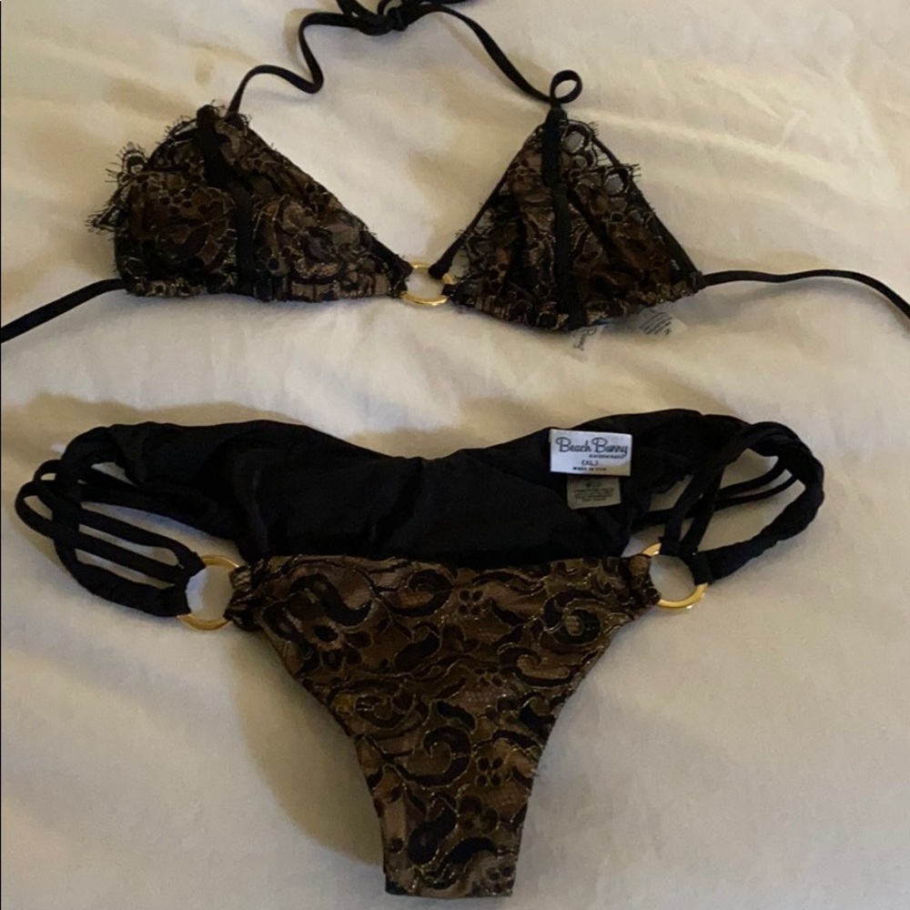 Beach Bunny bikini set
